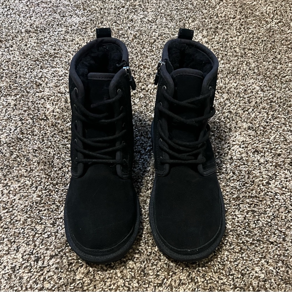 Kids Harkley Ugg boot